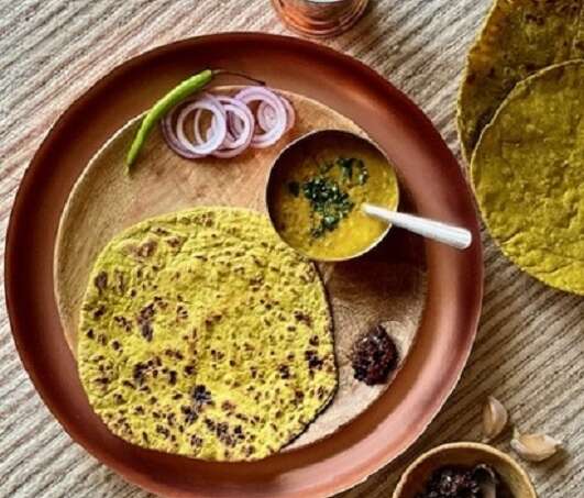 Indian bread and Curry combo